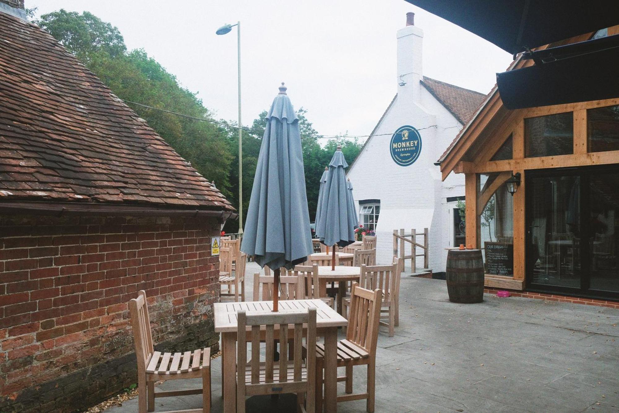 Monkey Brewhouse Hotel Lymington Exterior photo