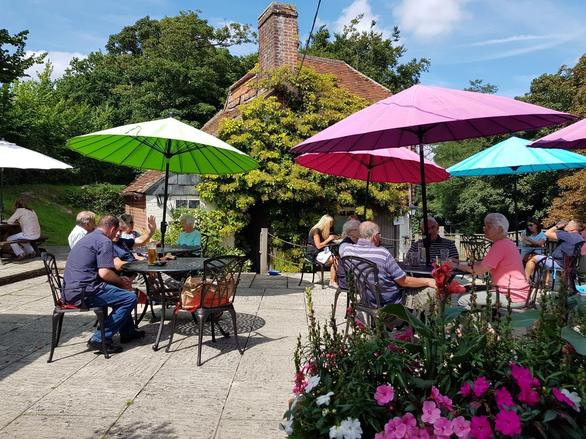 Monkey Brewhouse Hotel Lymington Exterior photo